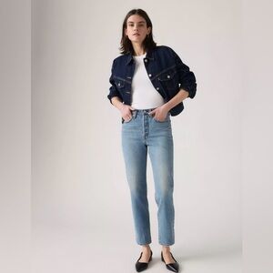 Levi’s Wedgie Straight Ankle Jeans
